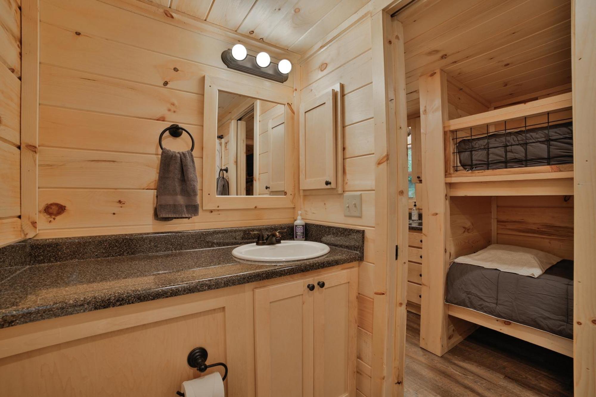 Lena Cabin Wooded Tiny Cabin - Hot Tub ชัททานูกา ภายนอก รูปภาพ