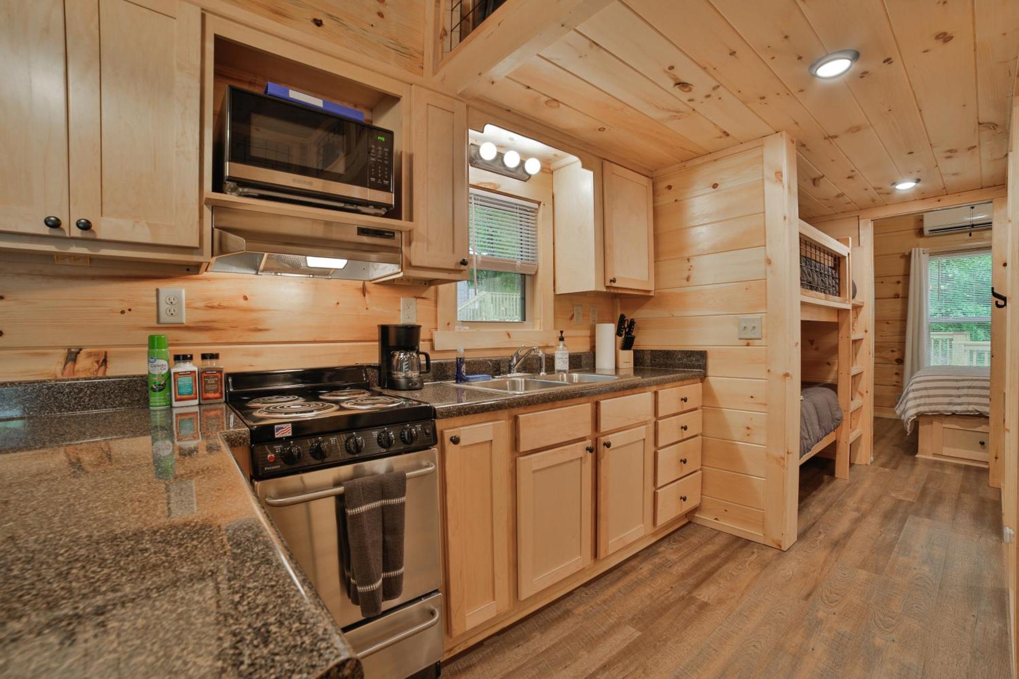 Lena Cabin Wooded Tiny Cabin - Hot Tub ชัททานูกา ภายนอก รูปภาพ